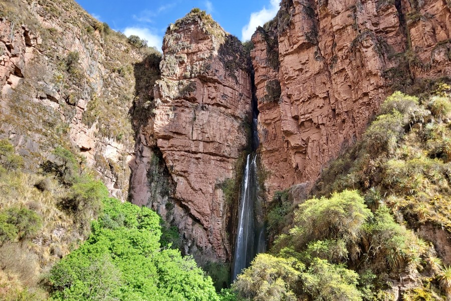 1-Day Perolniyoc Waterfall Trek