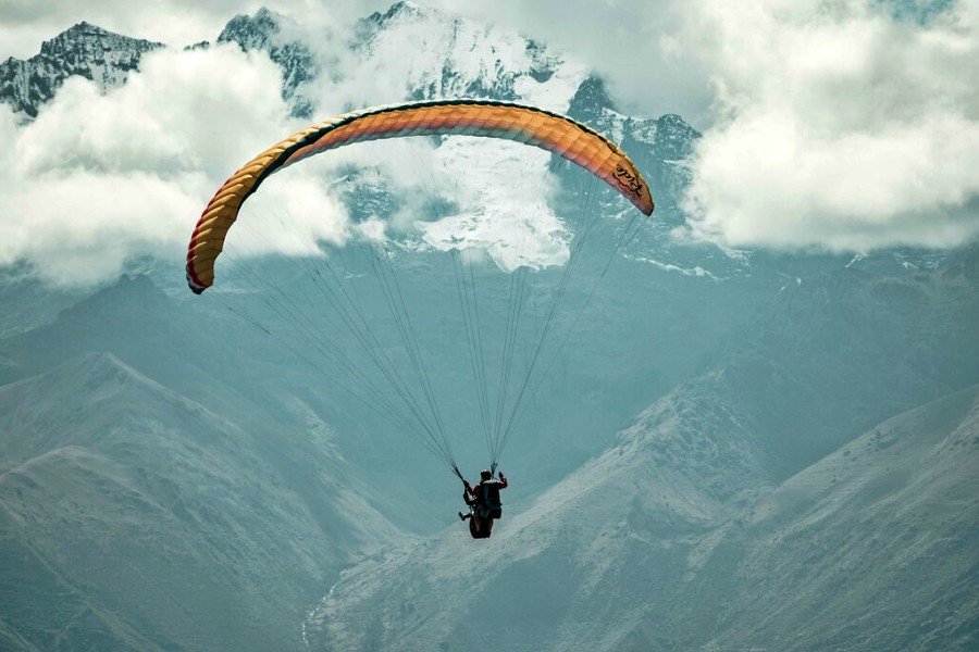 1-Day Sacred Valley Paragliding Tour