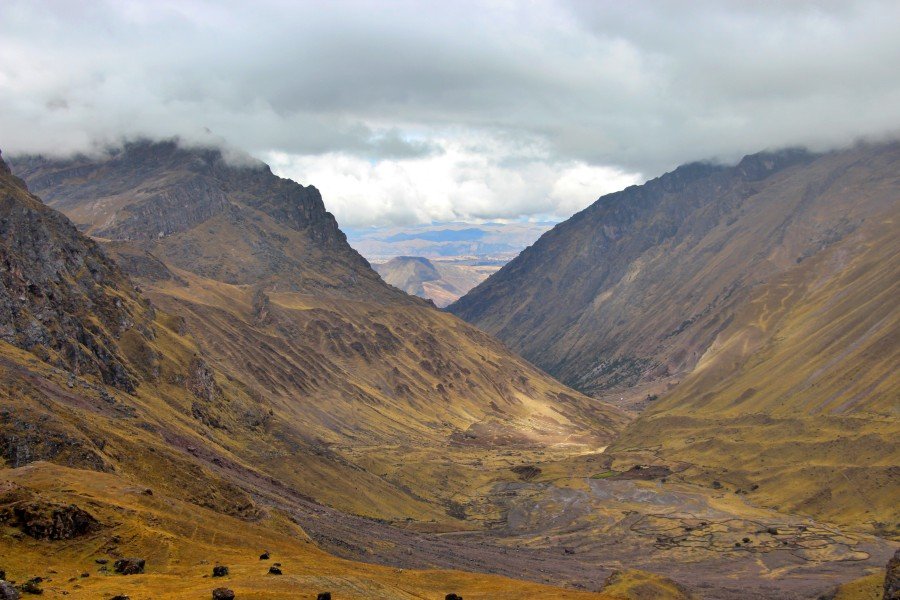 4-Day Lares Trek via Quishuarani