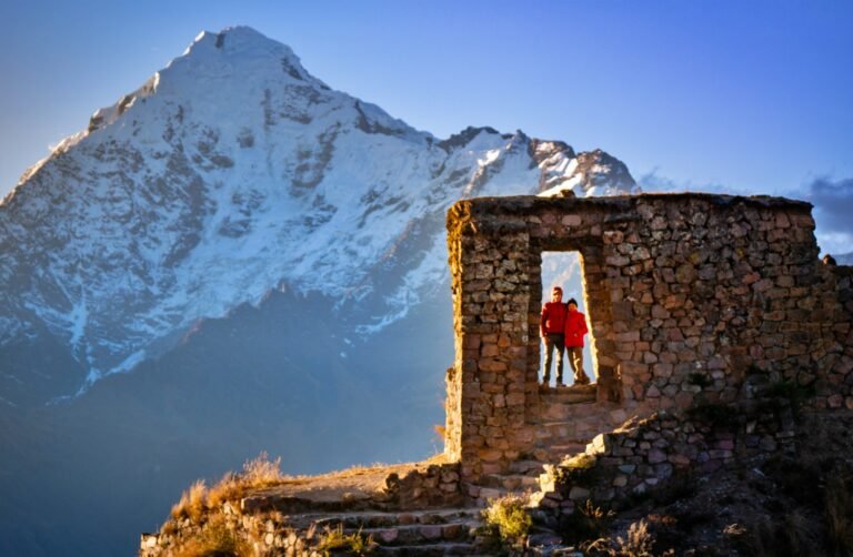 4-Day Lares Trek via Quishuarani