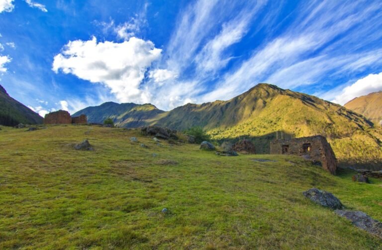 1-Day Chocolate Lake Trek